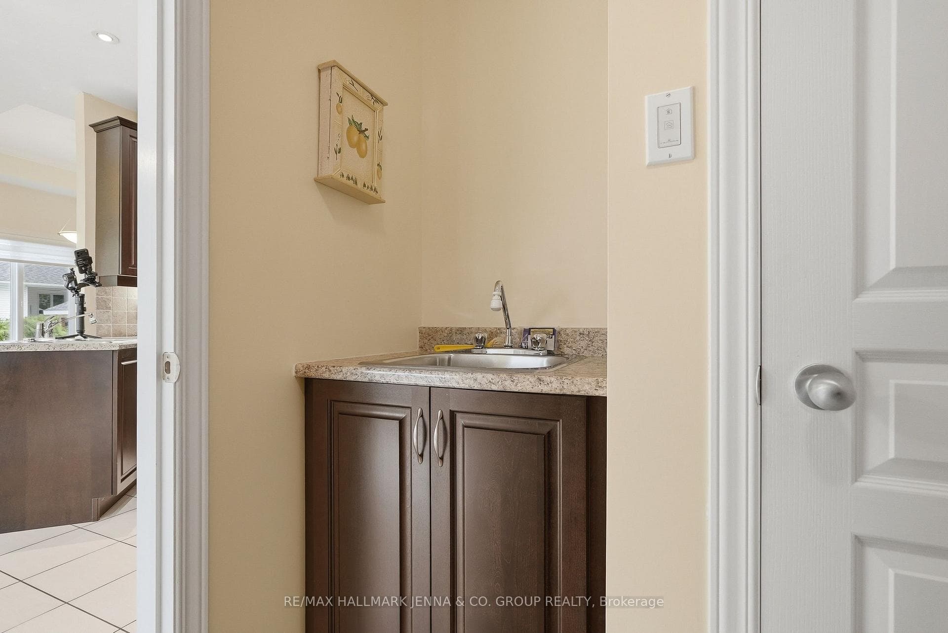 15 Baywood Drive photo 18