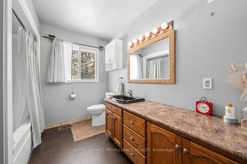 42 Springbrook Road photo 33