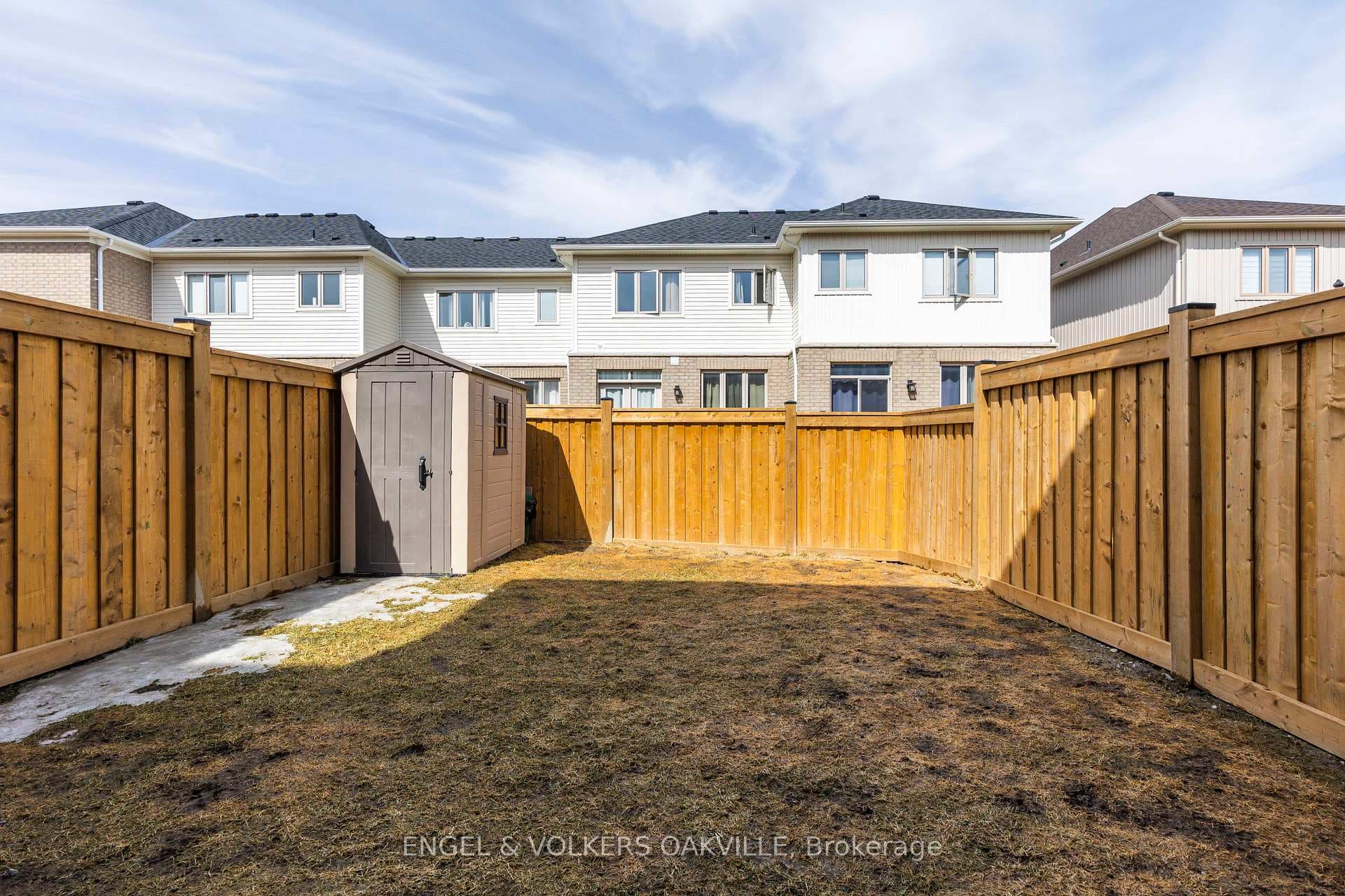 44 Clifford Crescent photo 34