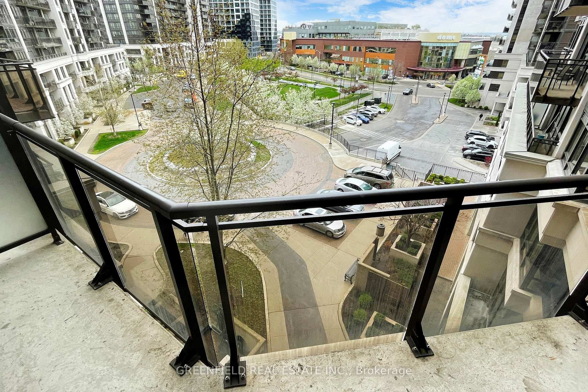 1060 Sheppard Avenue Unit 521 photo 27