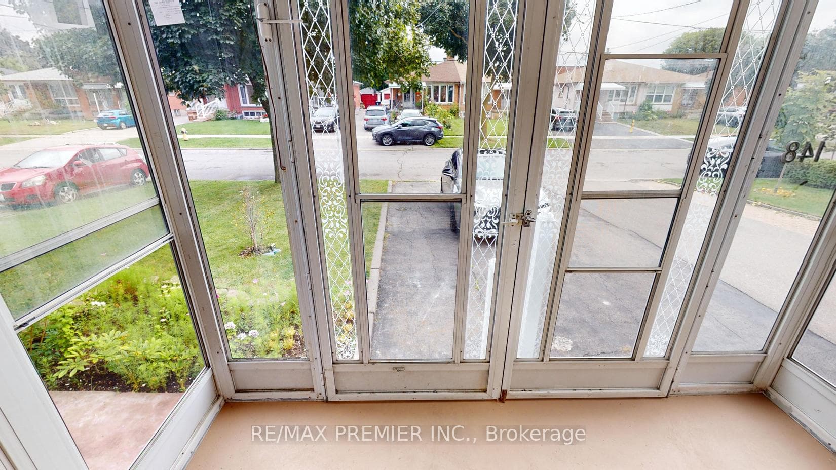 148 Habitant Drive photo 2
