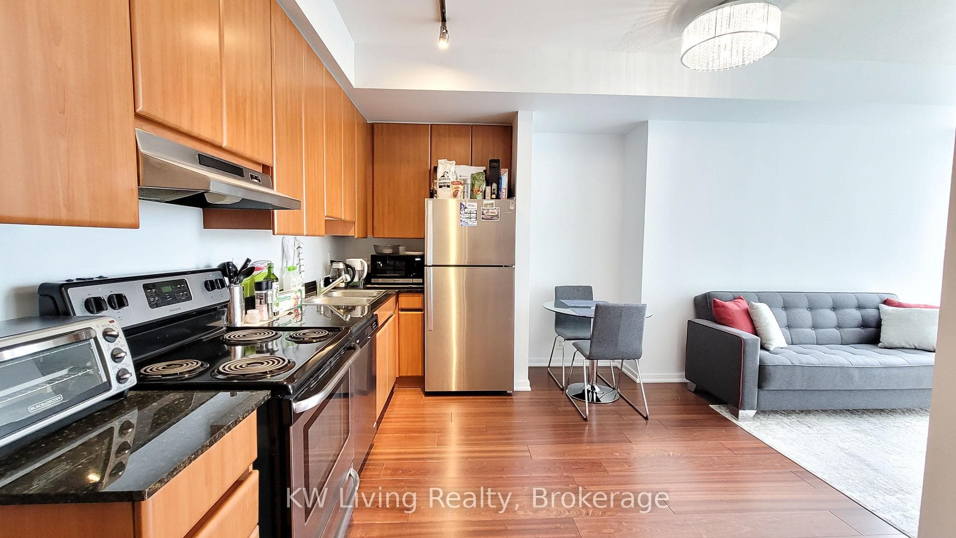 30 Canterbury Place Unit 1003 photo 11