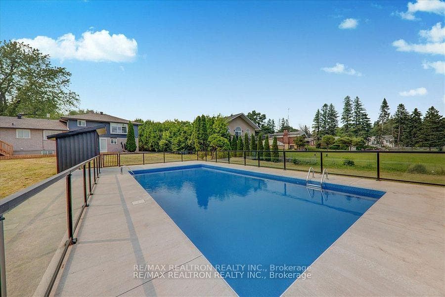 47 Newman Road photo 36