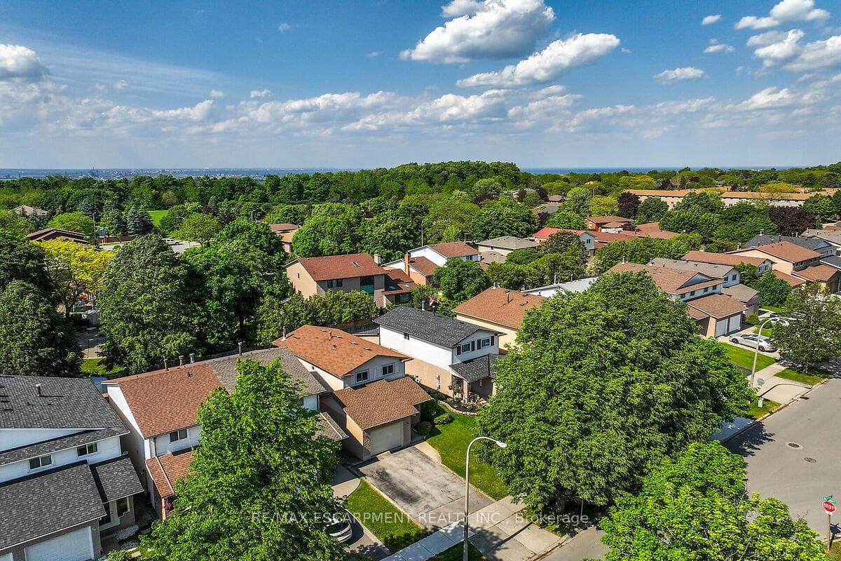 50 Athenia Drive photo 36