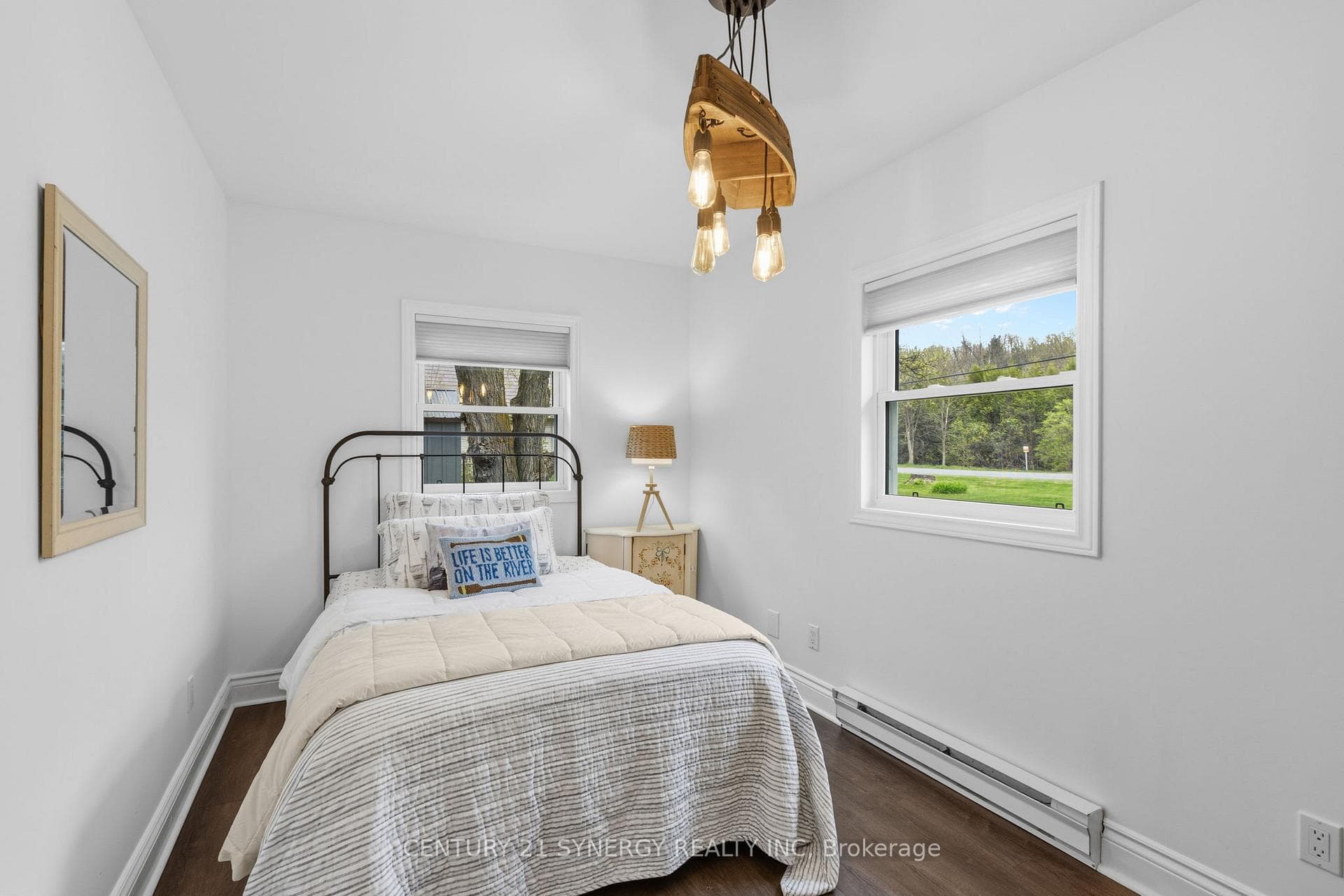 877 River Road photo 28