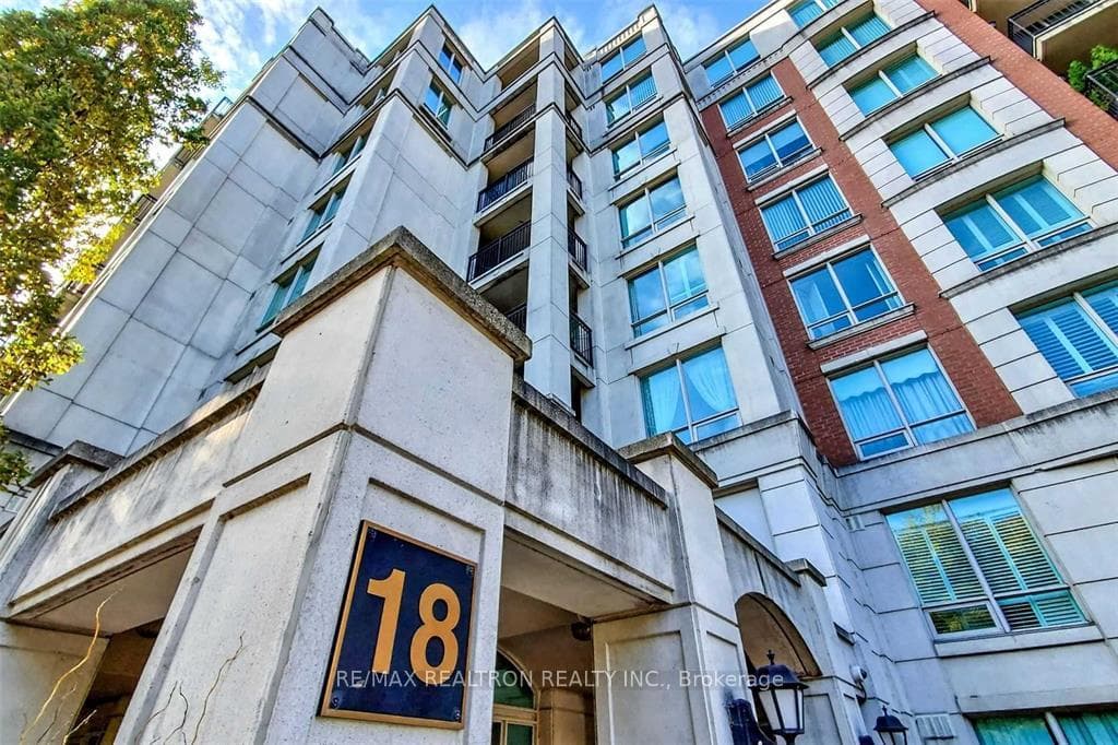 18 William Carson Crescent Unit 211 photo 1