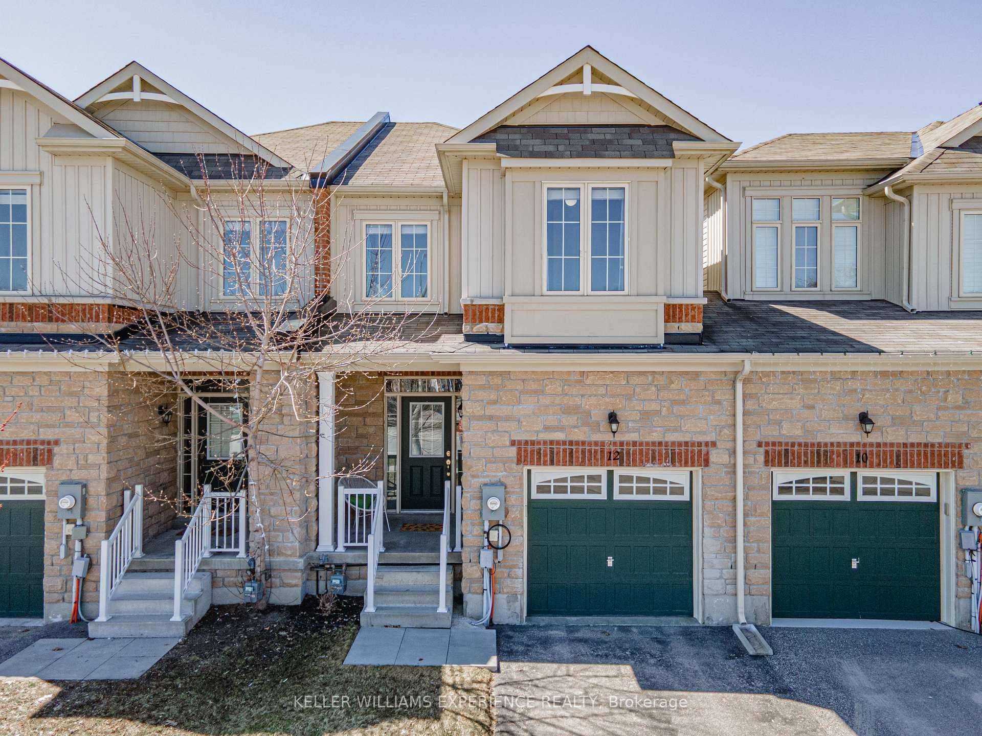 12 Greenwood Drive photo 1