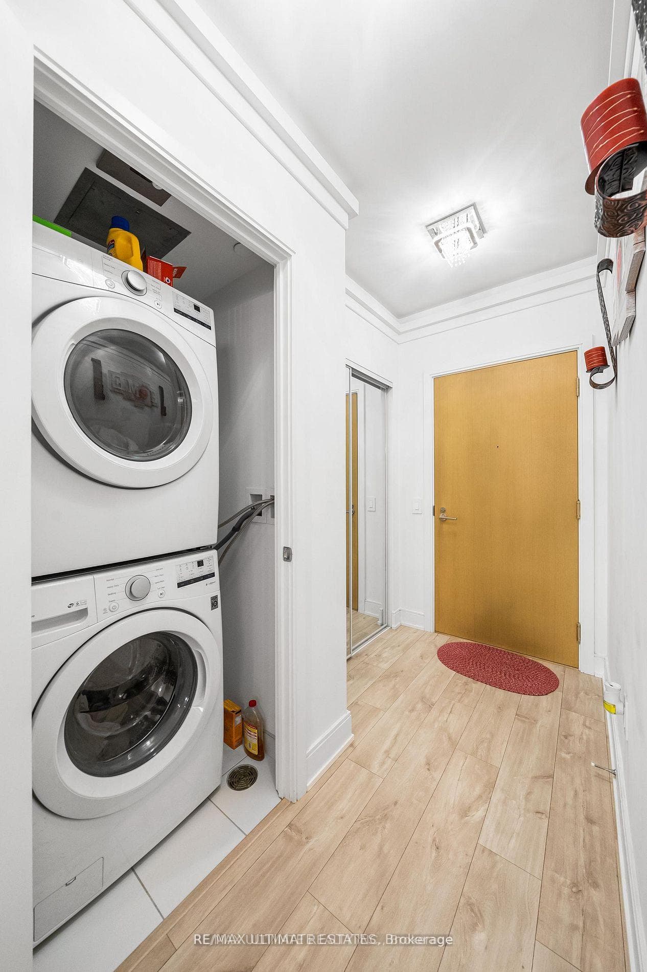 65 Annie Craig Drive Unit 906 photo 27