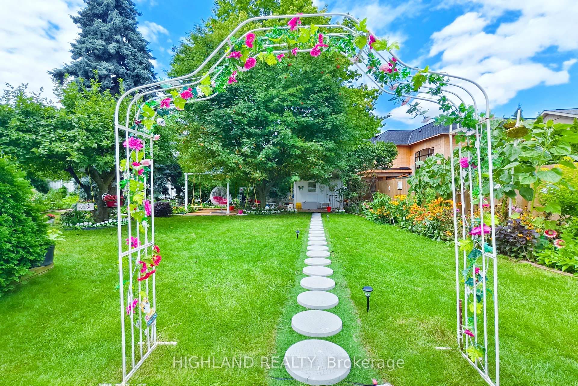1273 Bridge Road photo 1