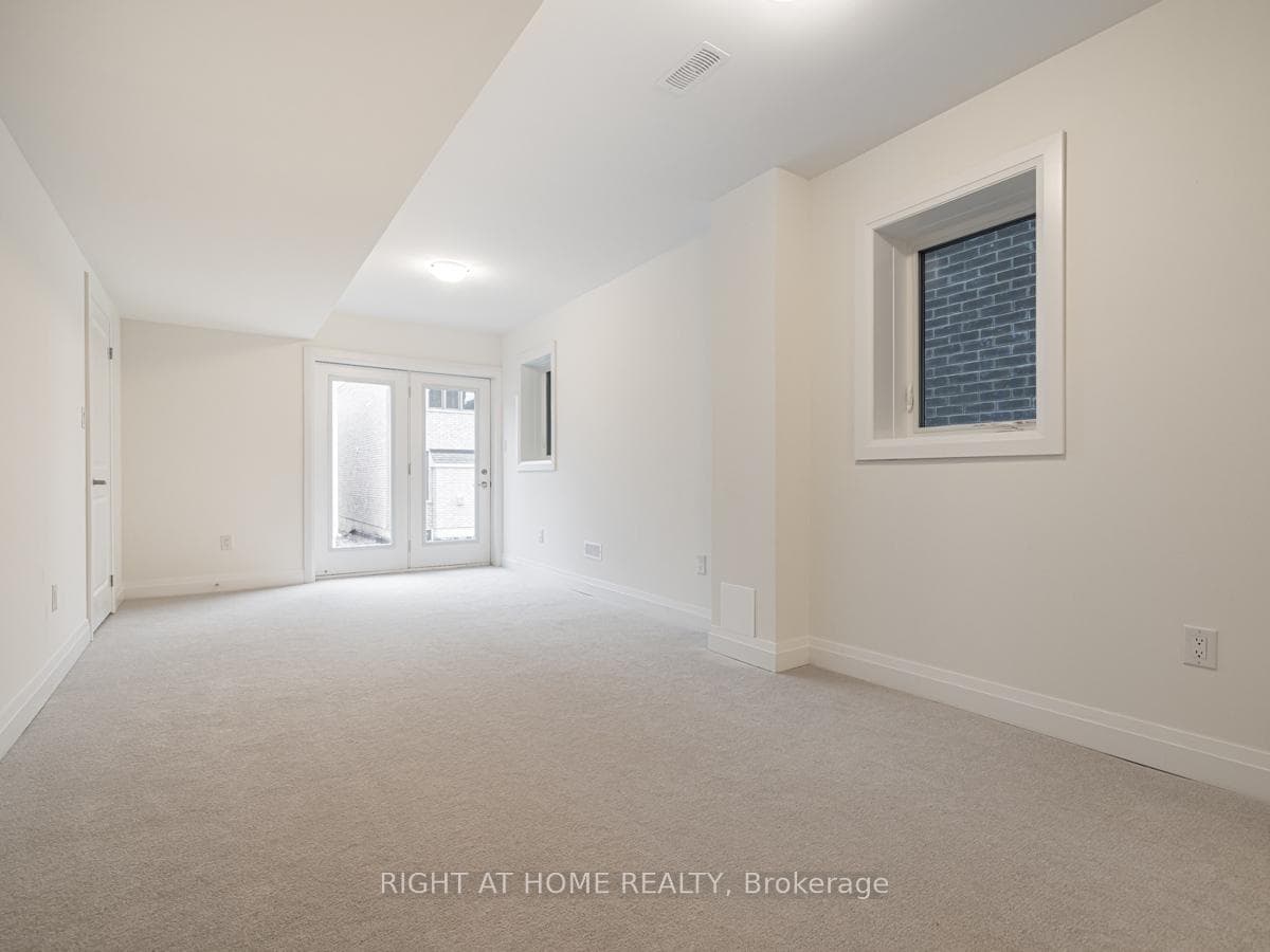 225 Beaverbrae Drive photo 20