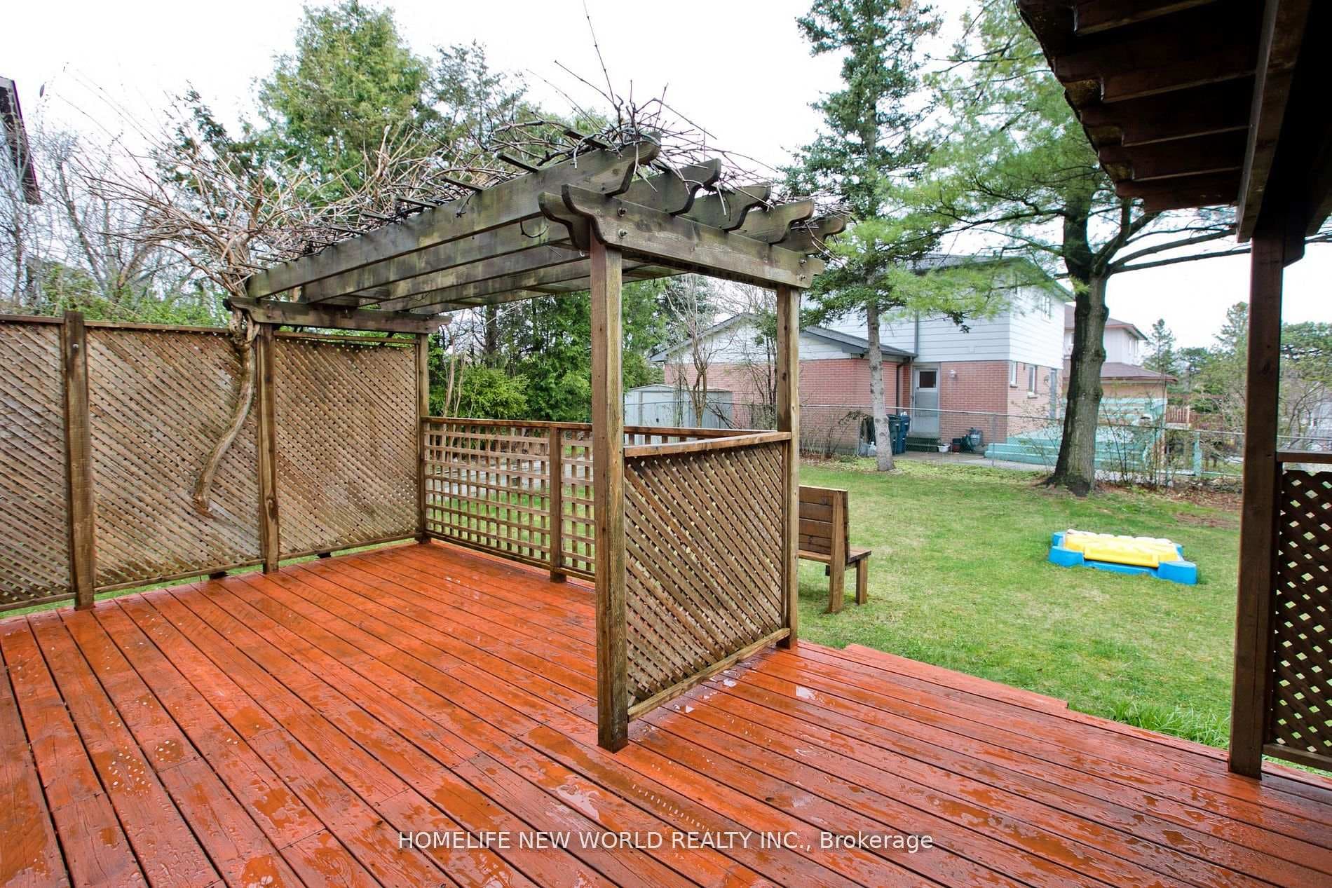 77 Aspenwood Drive photo 31