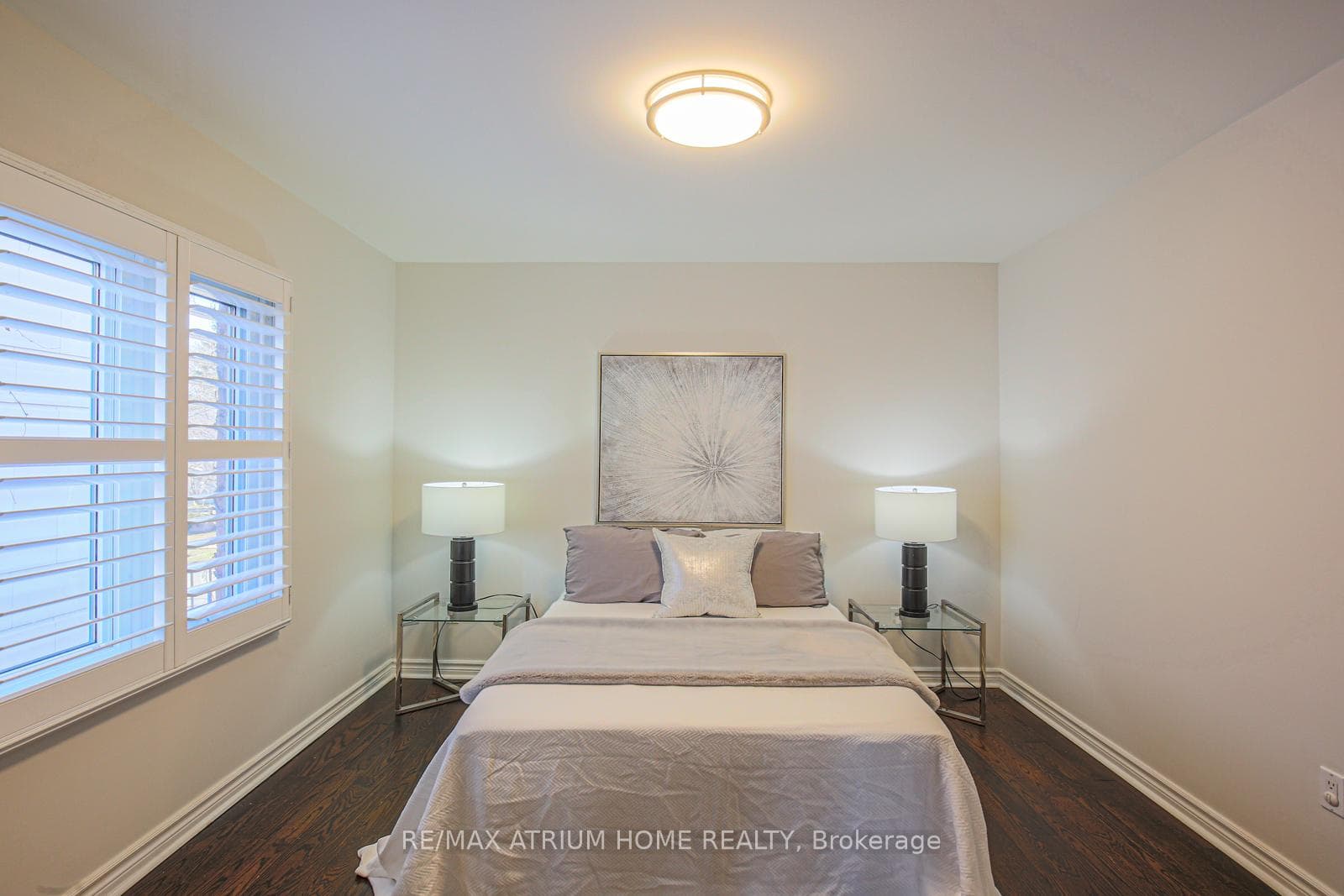 105 Heathcote Avenue photo 20
