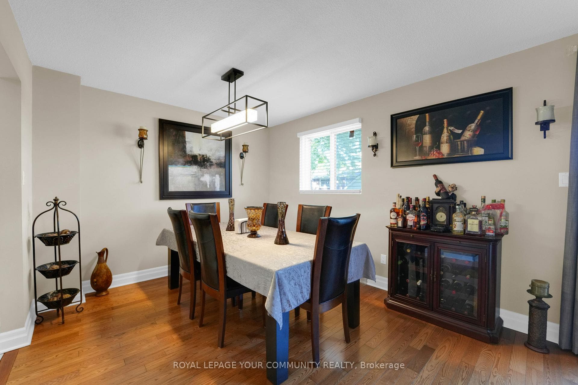 249 Collings Avenue photo 15