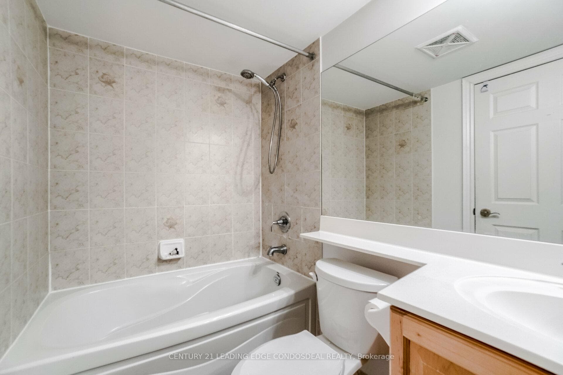 15 Greenview Avenue Unit 901 photo 22