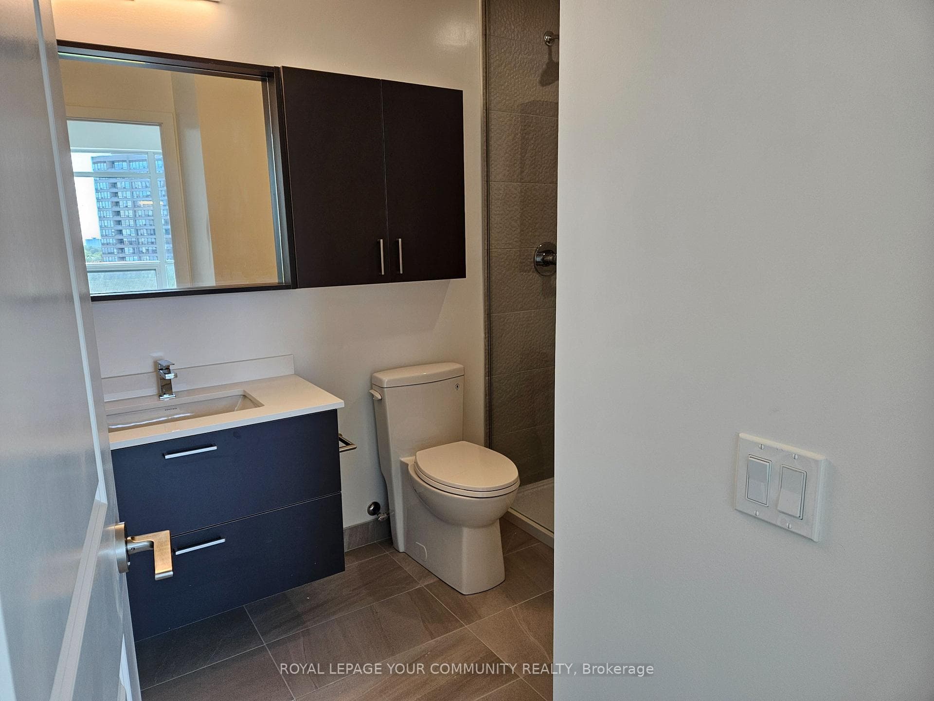 30 Upper Mall Way Unit 509 photo 7