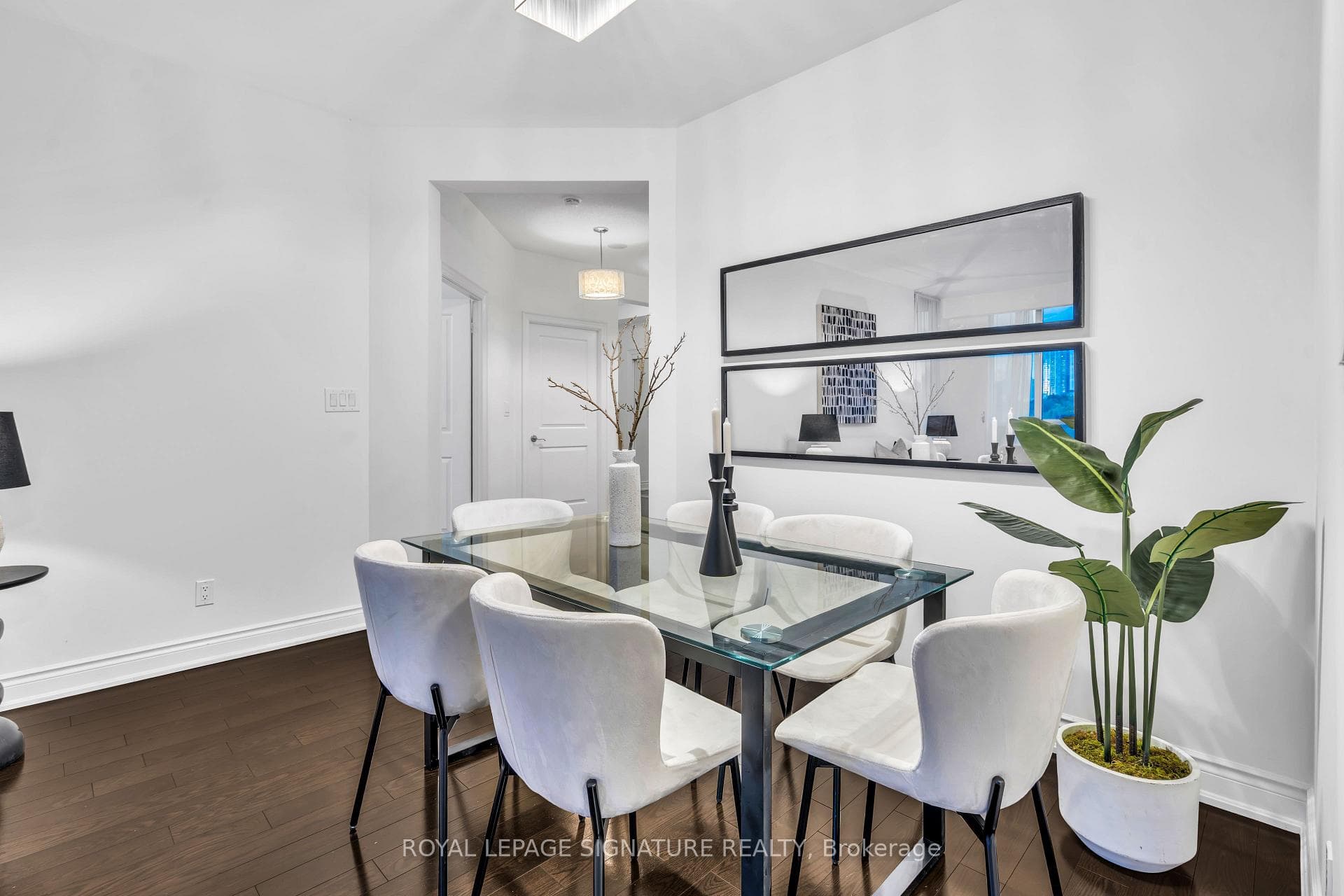 10 Bloorview Place Unit 720 photo 5