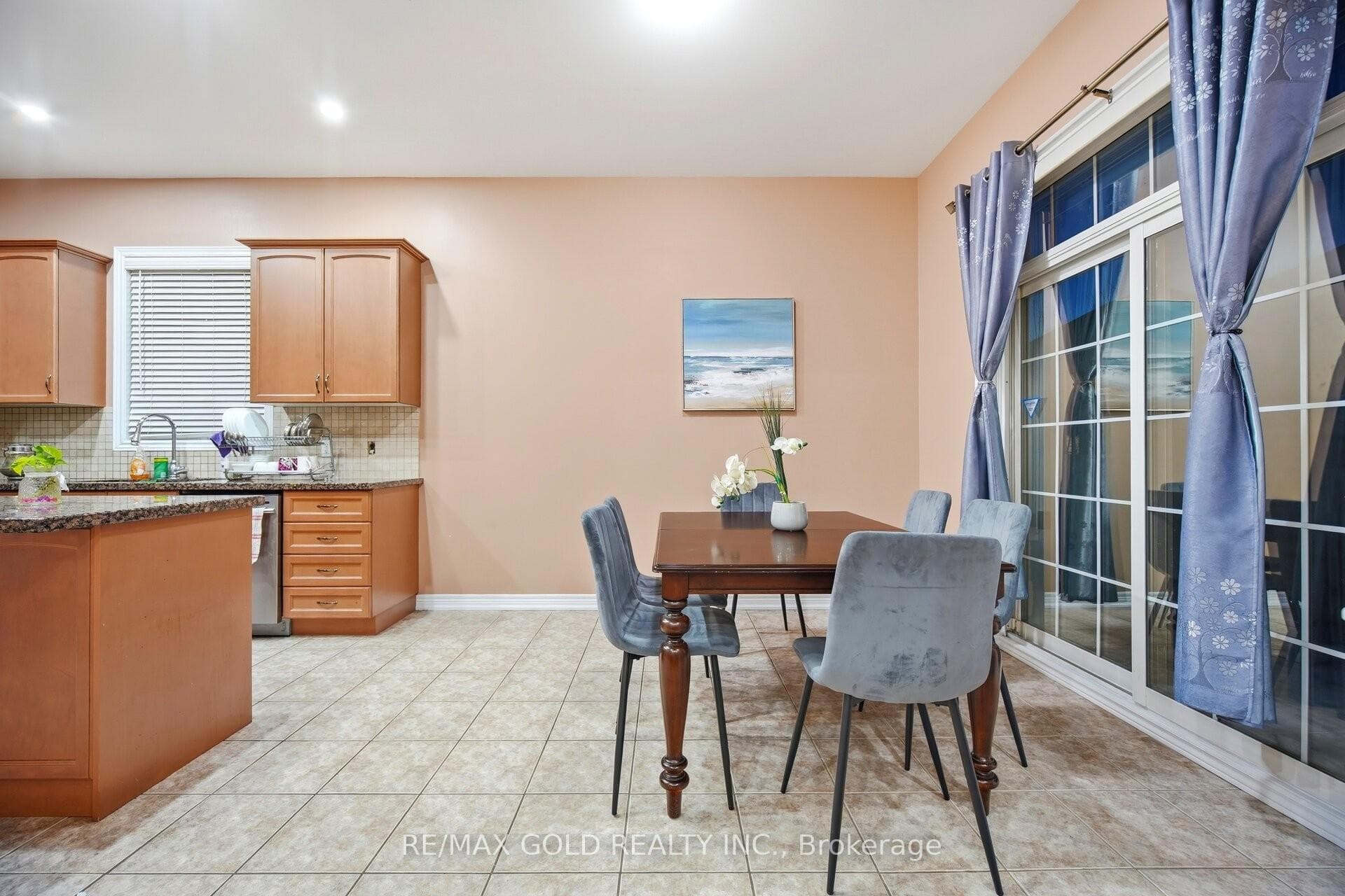 26 Drummondville Drive photo 9