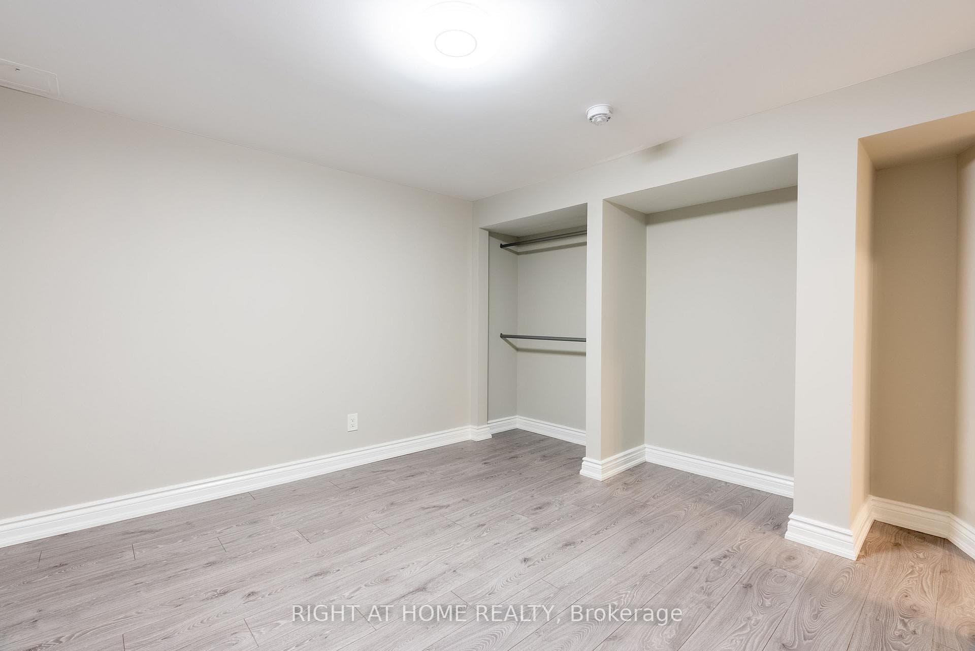 214 Kenilworth Avenue Unit Basement photo 10
