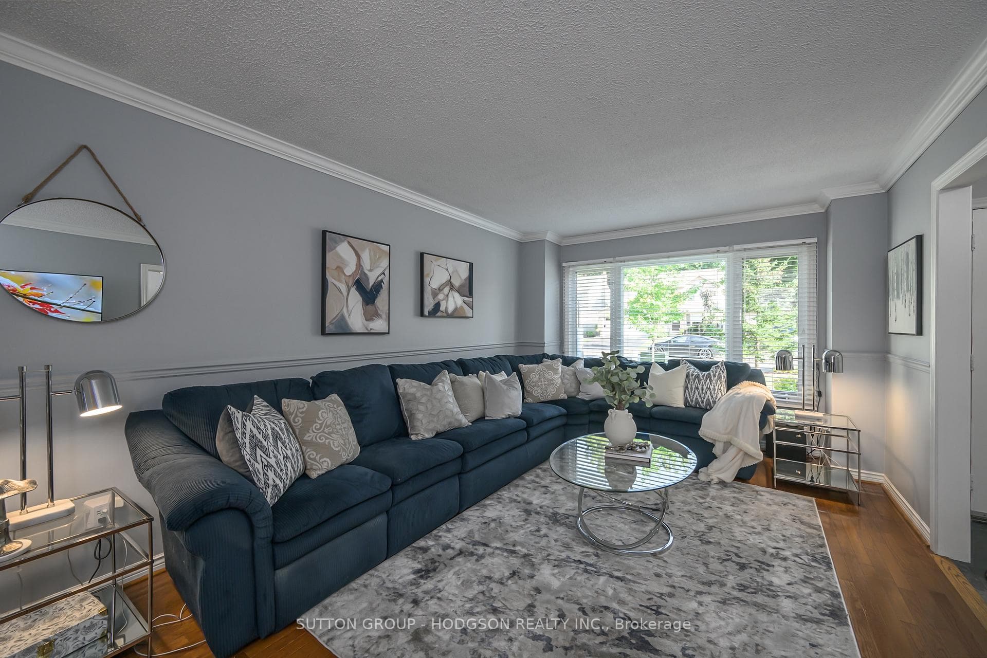 71 Laurel Crescent photo 4