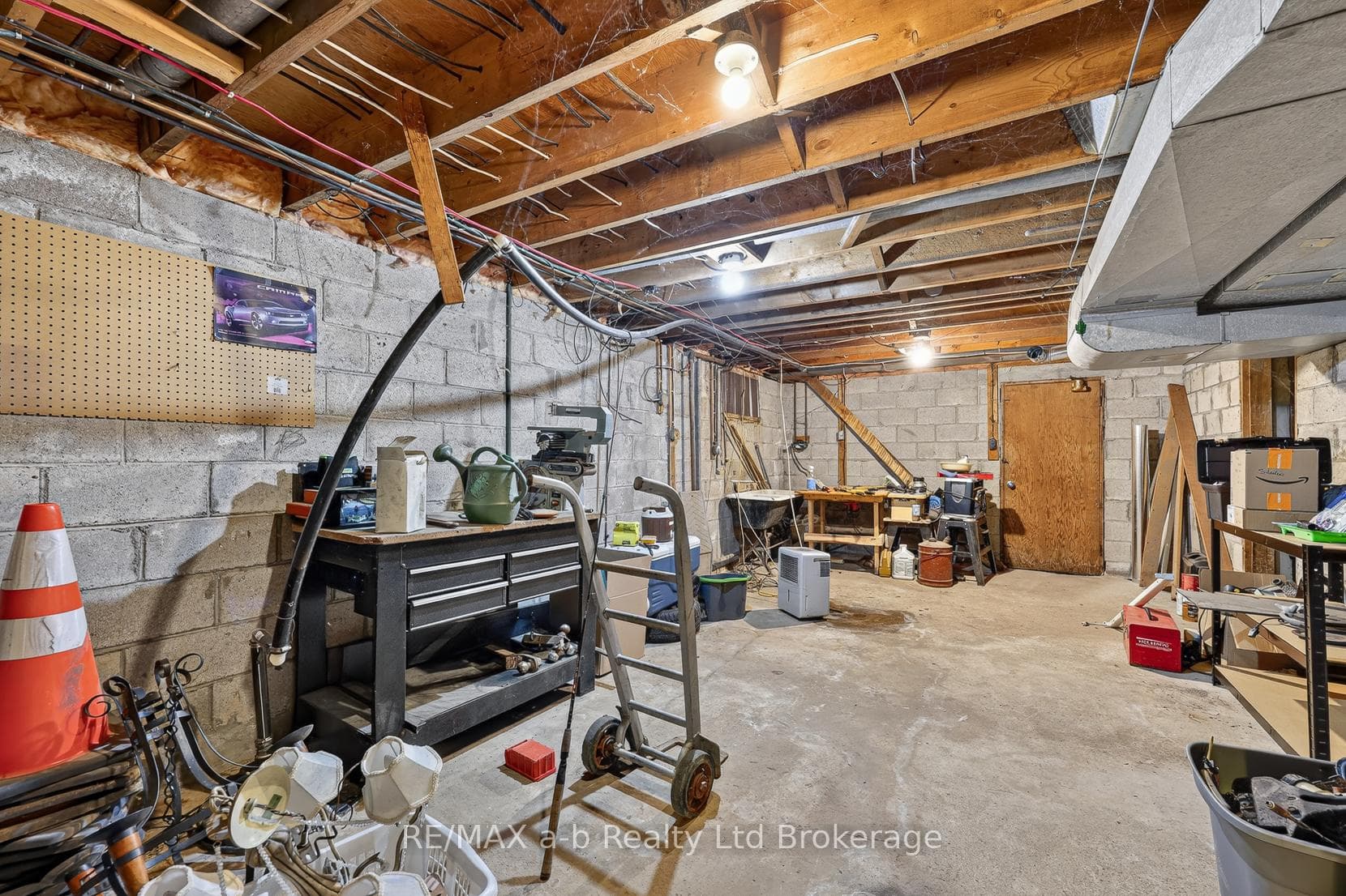 61 Parkwood Drive photo 40
