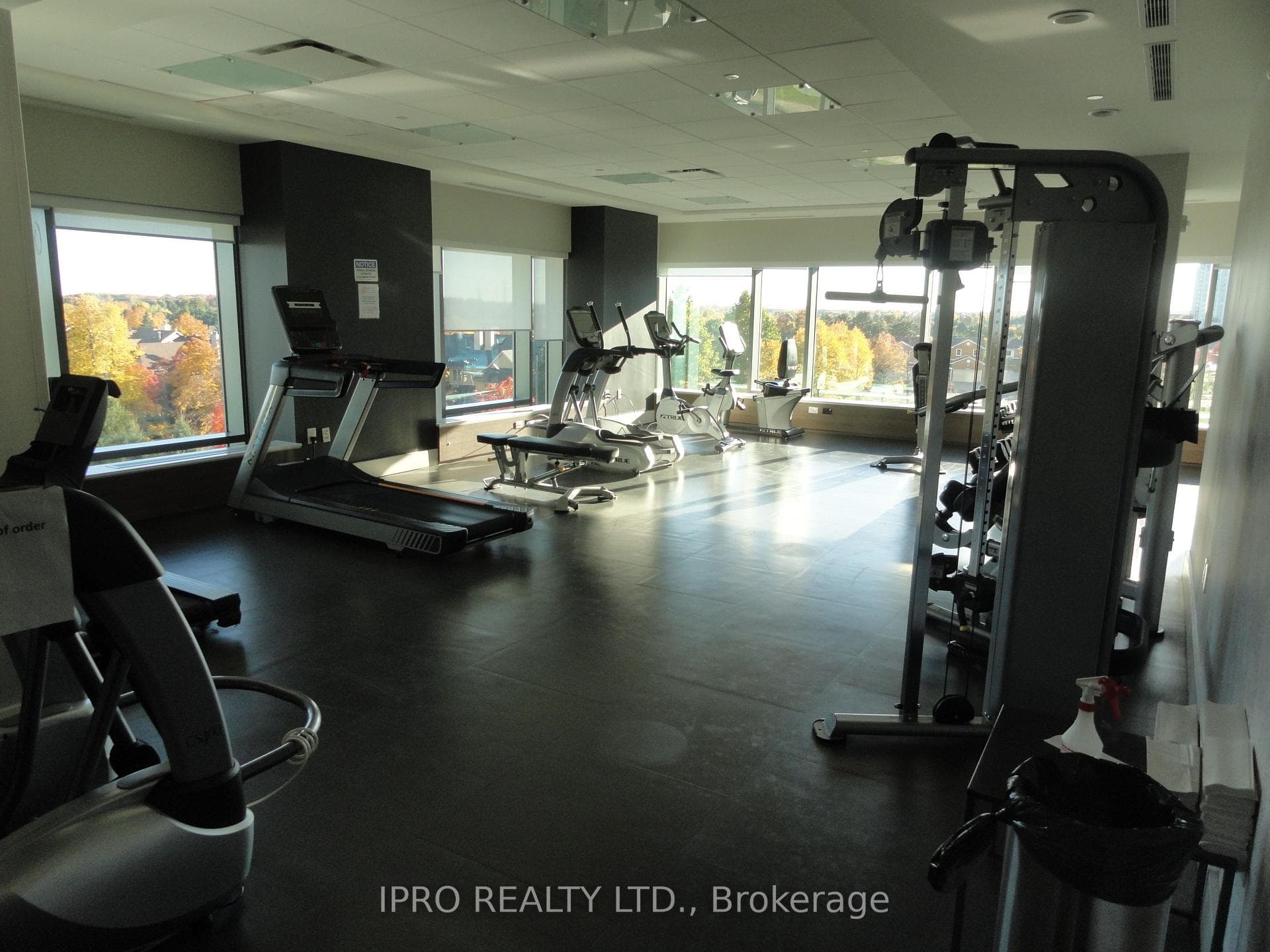 2560 Eglinton Avenue Unit 501 photo 25