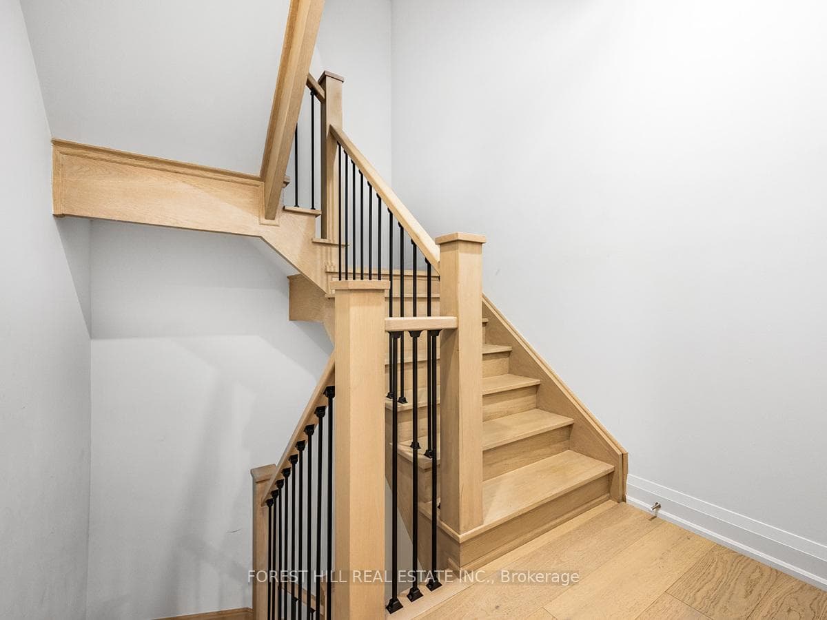 18 Greenbriar Road Unit 3 photo 31