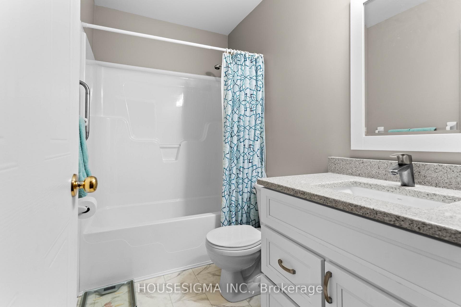 601 Grenfell Drive Unit 44 photo 14