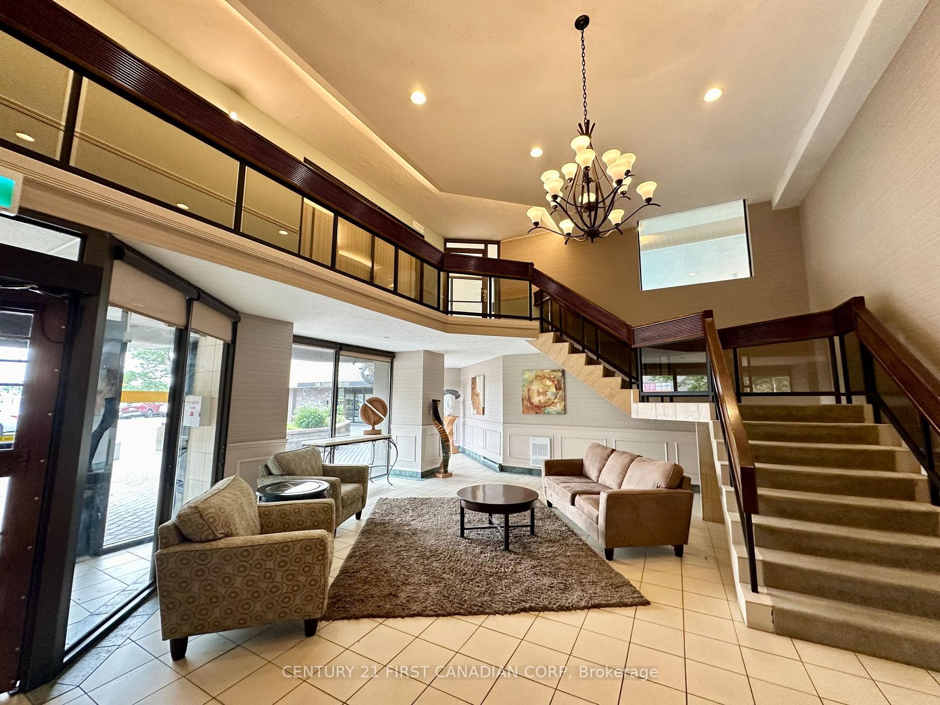 363 Colborne Street Unit 1802 photo 2
