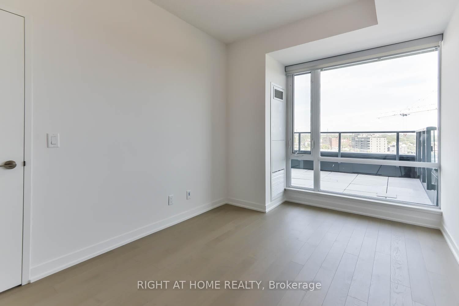 120 bayview Avenue Unit N806 photo 20