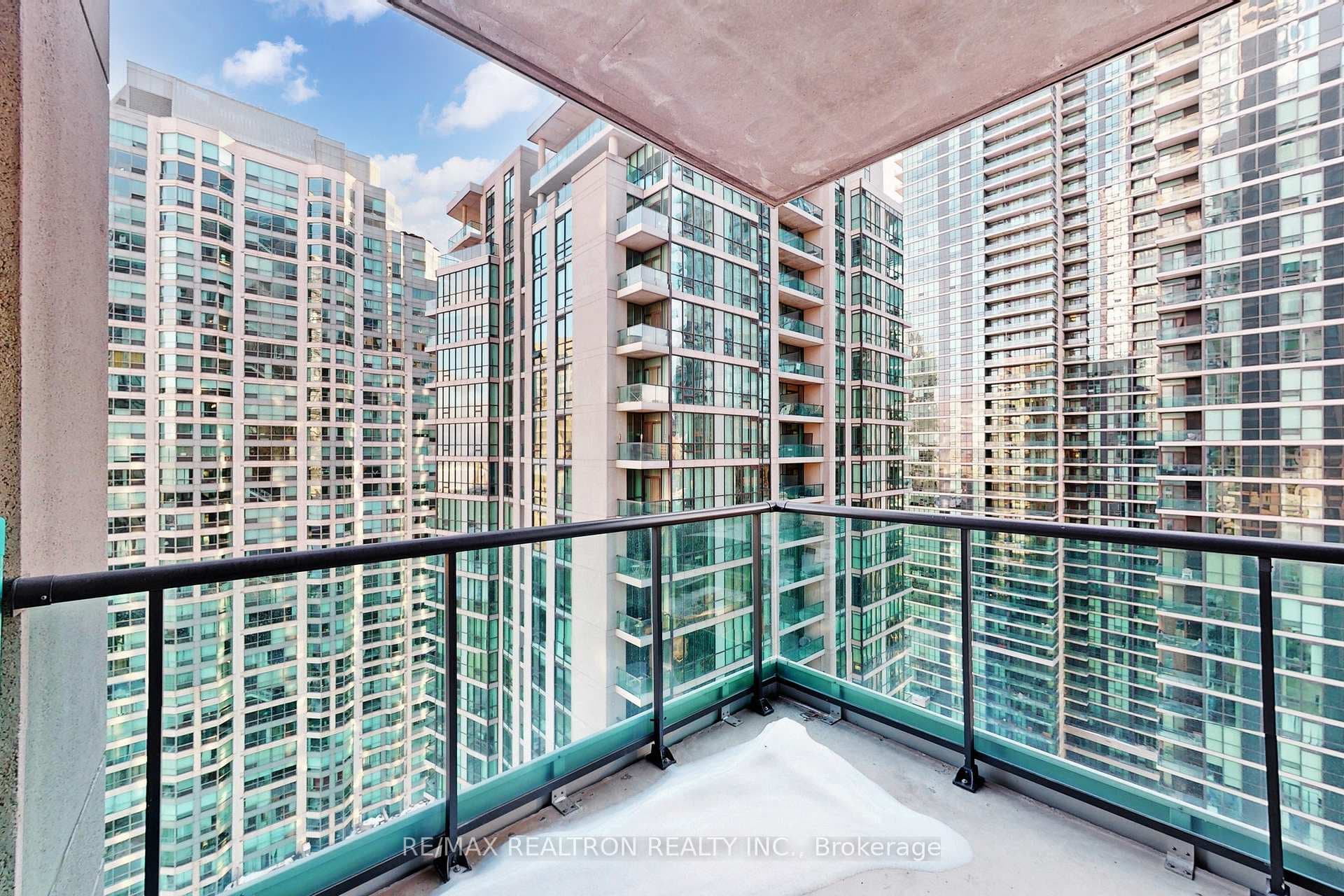 16 Yonge Street Unit 2311 photo 28