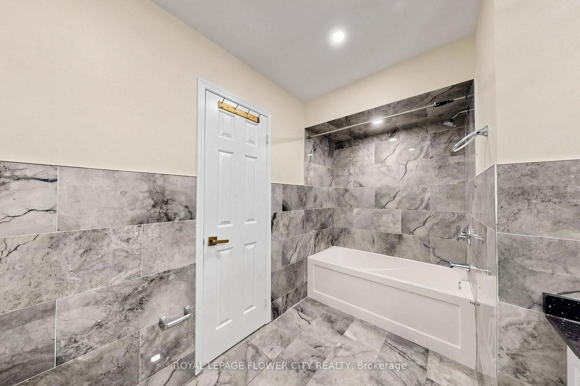 116 Flowertown Avenue photo 32
