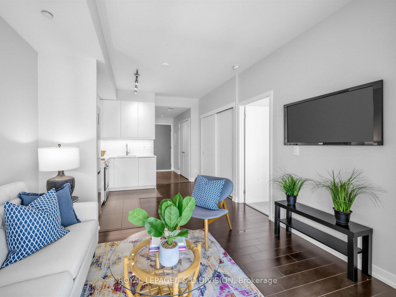 170 Fort York Boulevard Unit 1008 photo 7