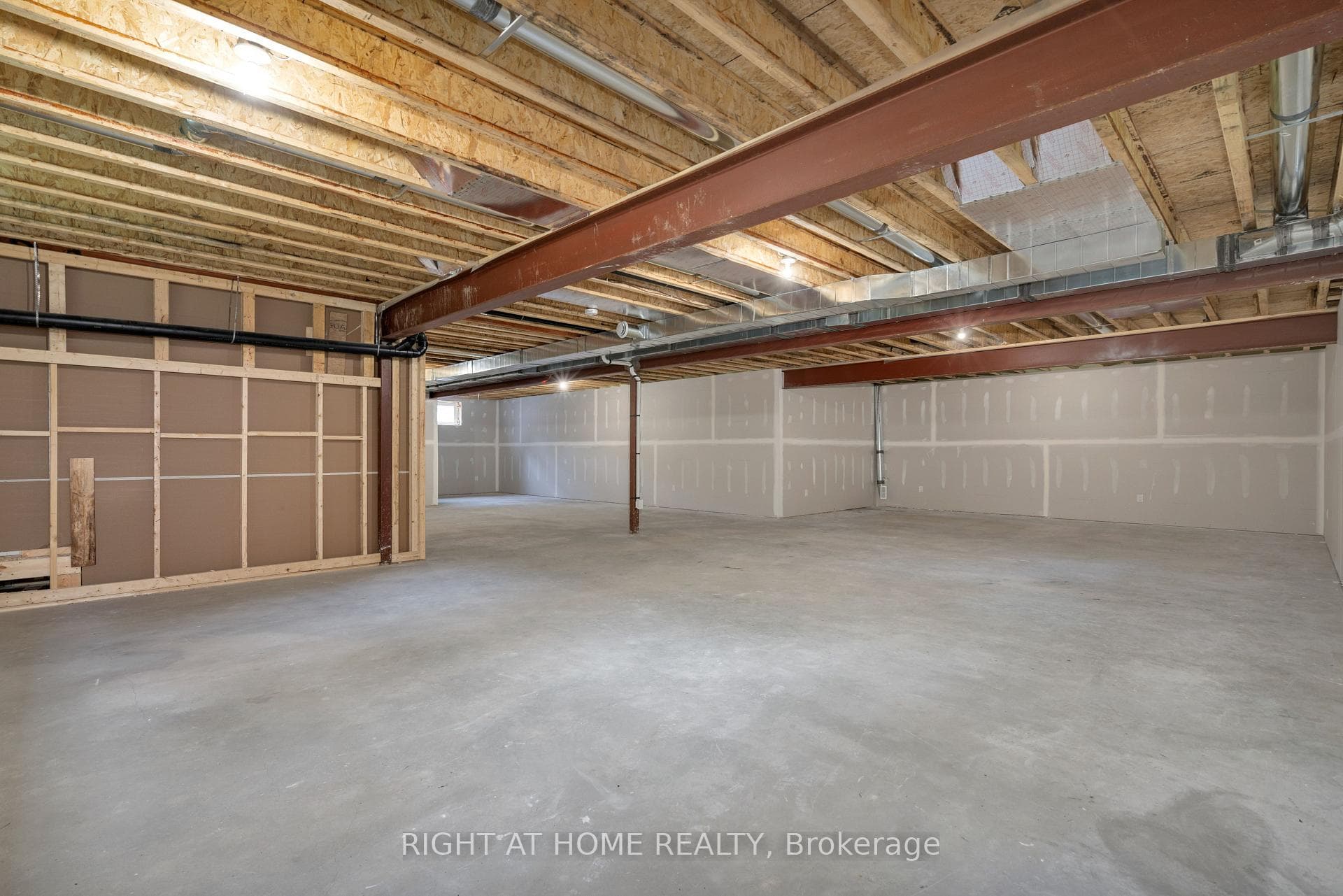 52 MCARTHUR Drive photo 27