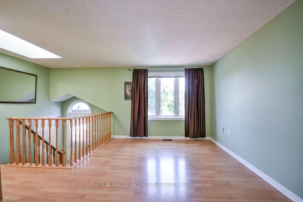 10 Palling Lane photo 19