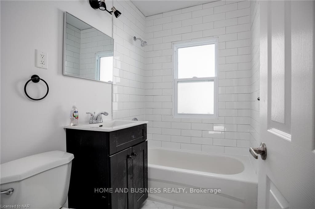 5759 Leonard Avenue photo 10
