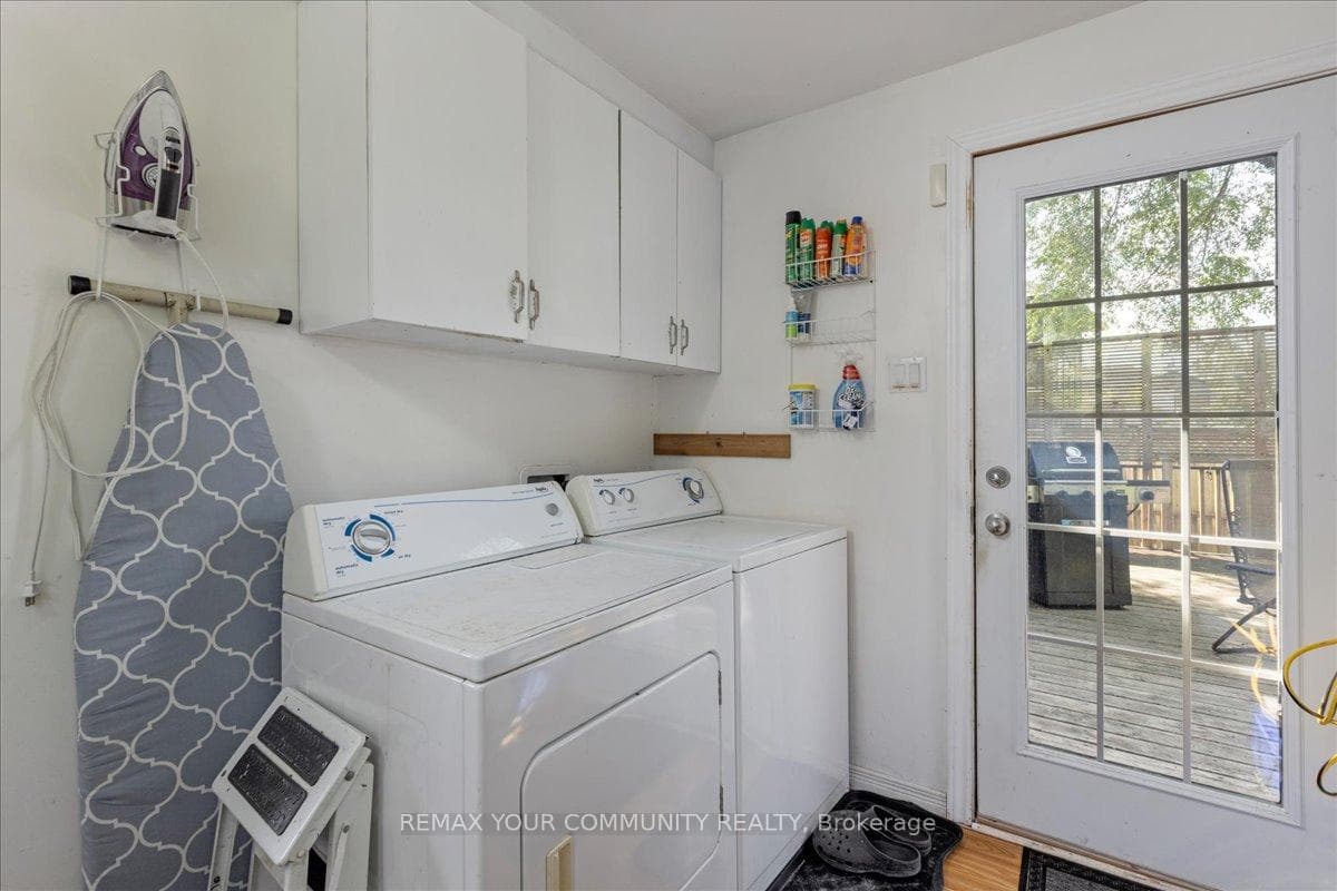 17 Farley Circle photo 11