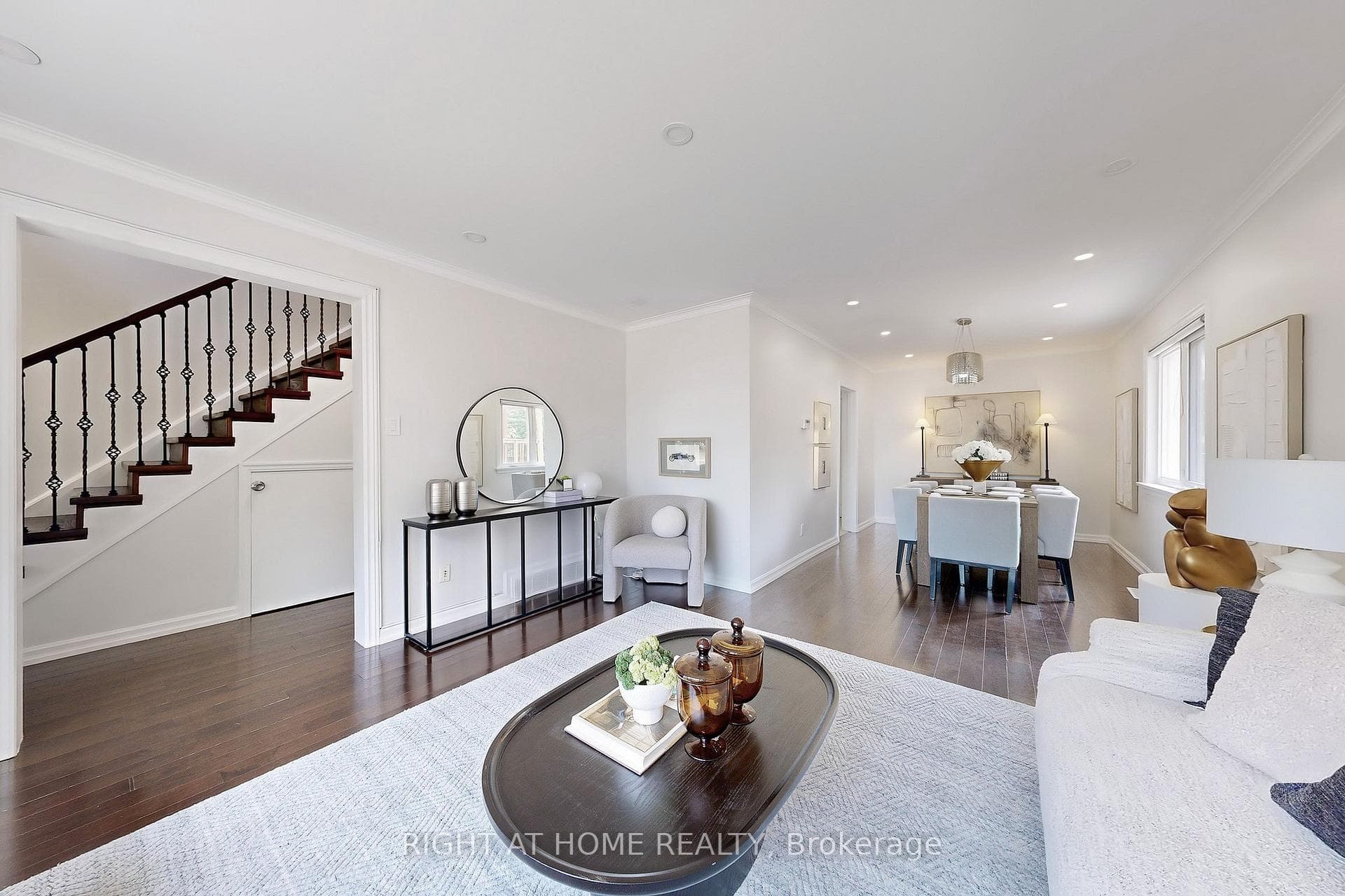 57 Wyndcliff Crescent photo 7