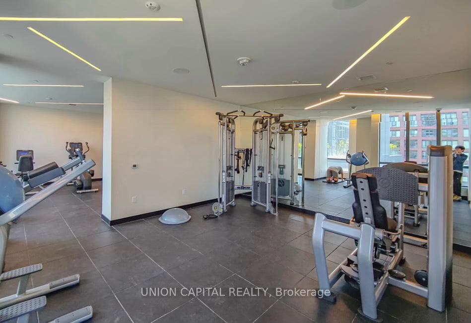 395 Bloor Street Unit 5310 photo 11