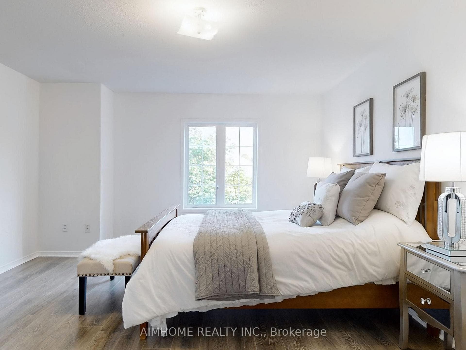 86 Banbrooke Crescent photo 28