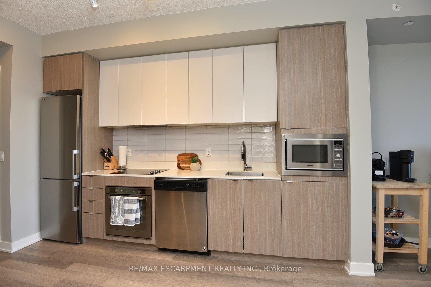 5220 Dundas Street Unit D509 photo 12