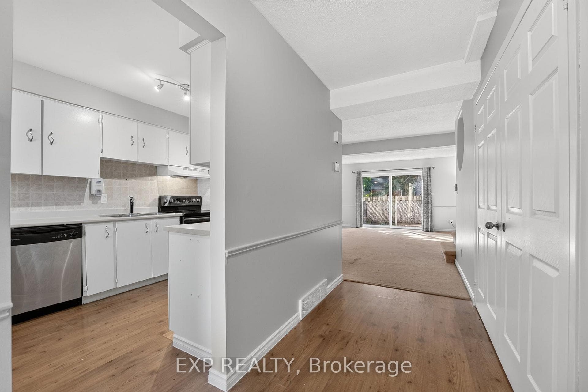 77 Linwell Road Unit 113 photo 7