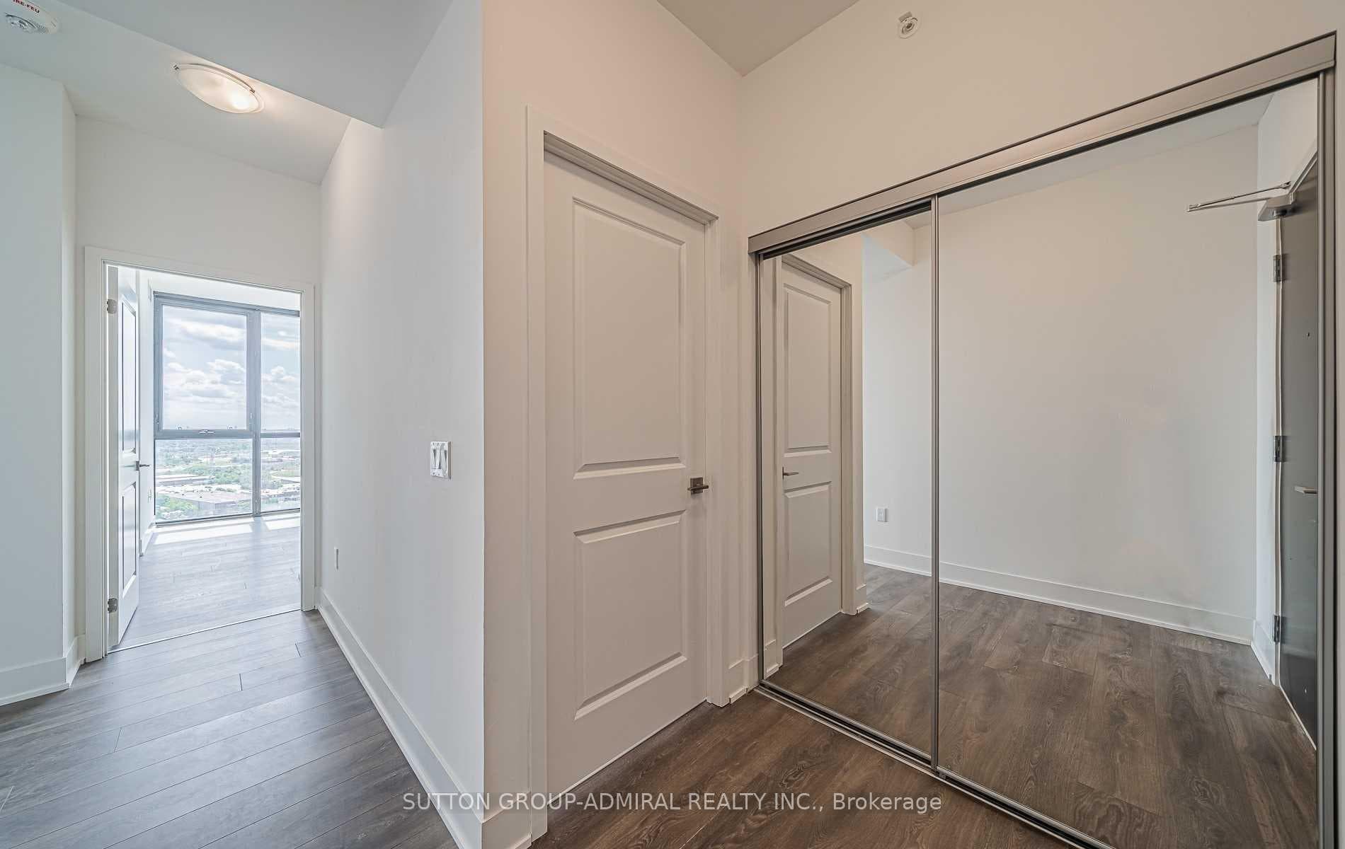 2916 Highway 7 Road Unit 2102 photo 6
