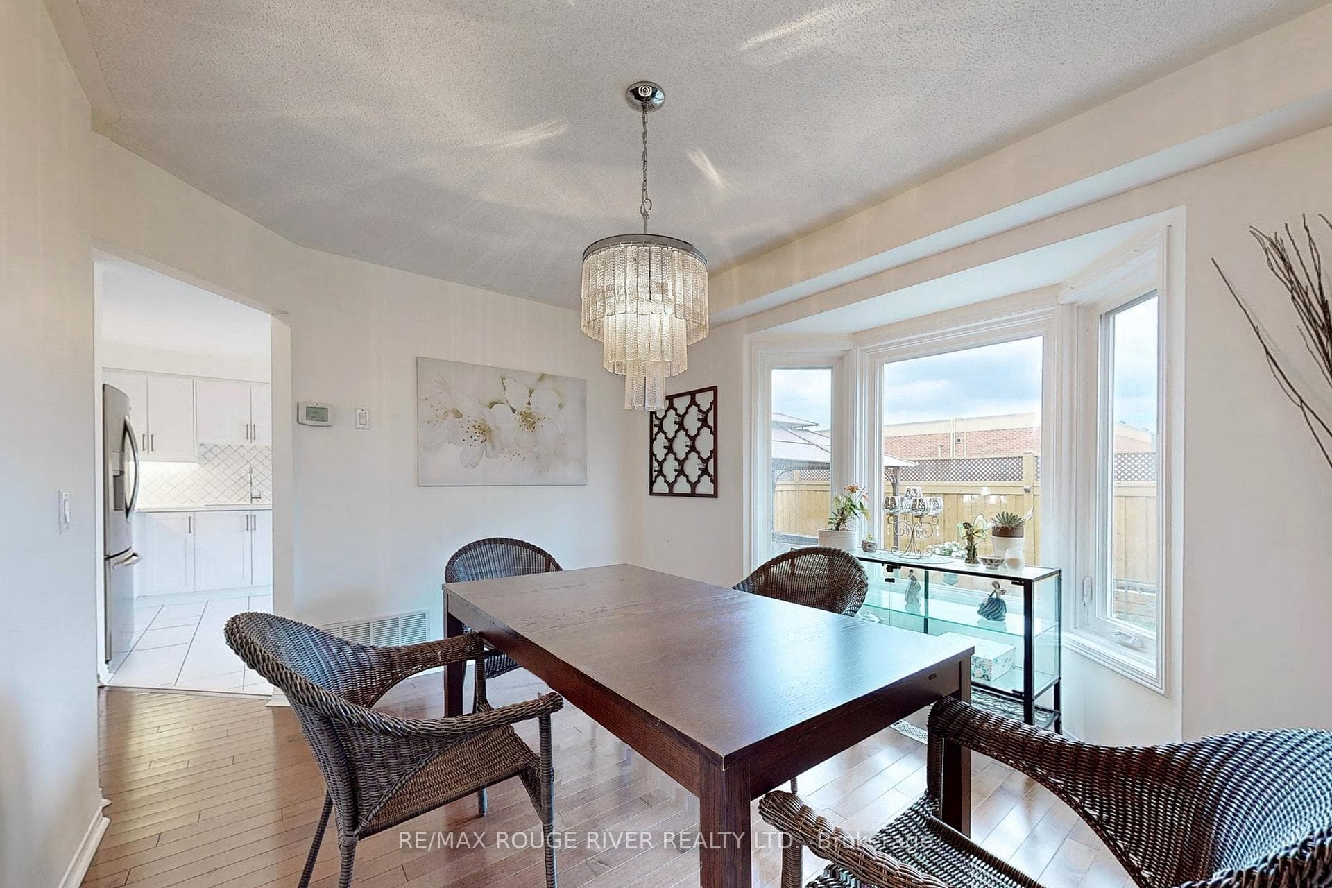 1626 Arcadia Square photo 5