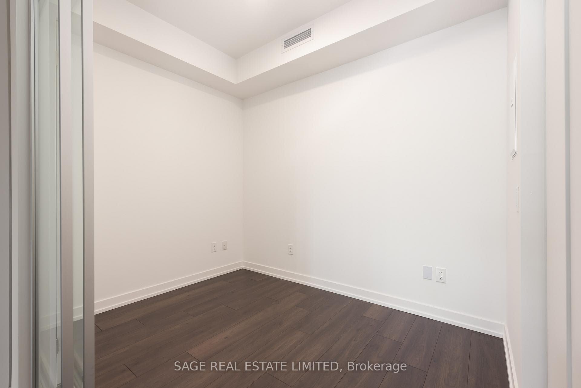 150 Logan Avenue Unit 315 photo 5
