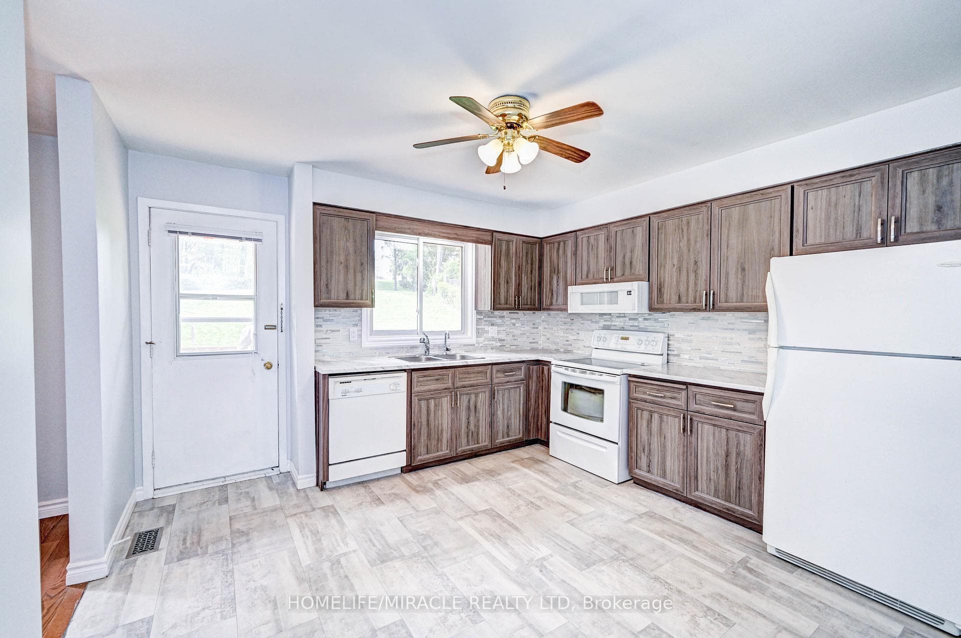 362 Westheights Drive photo 10