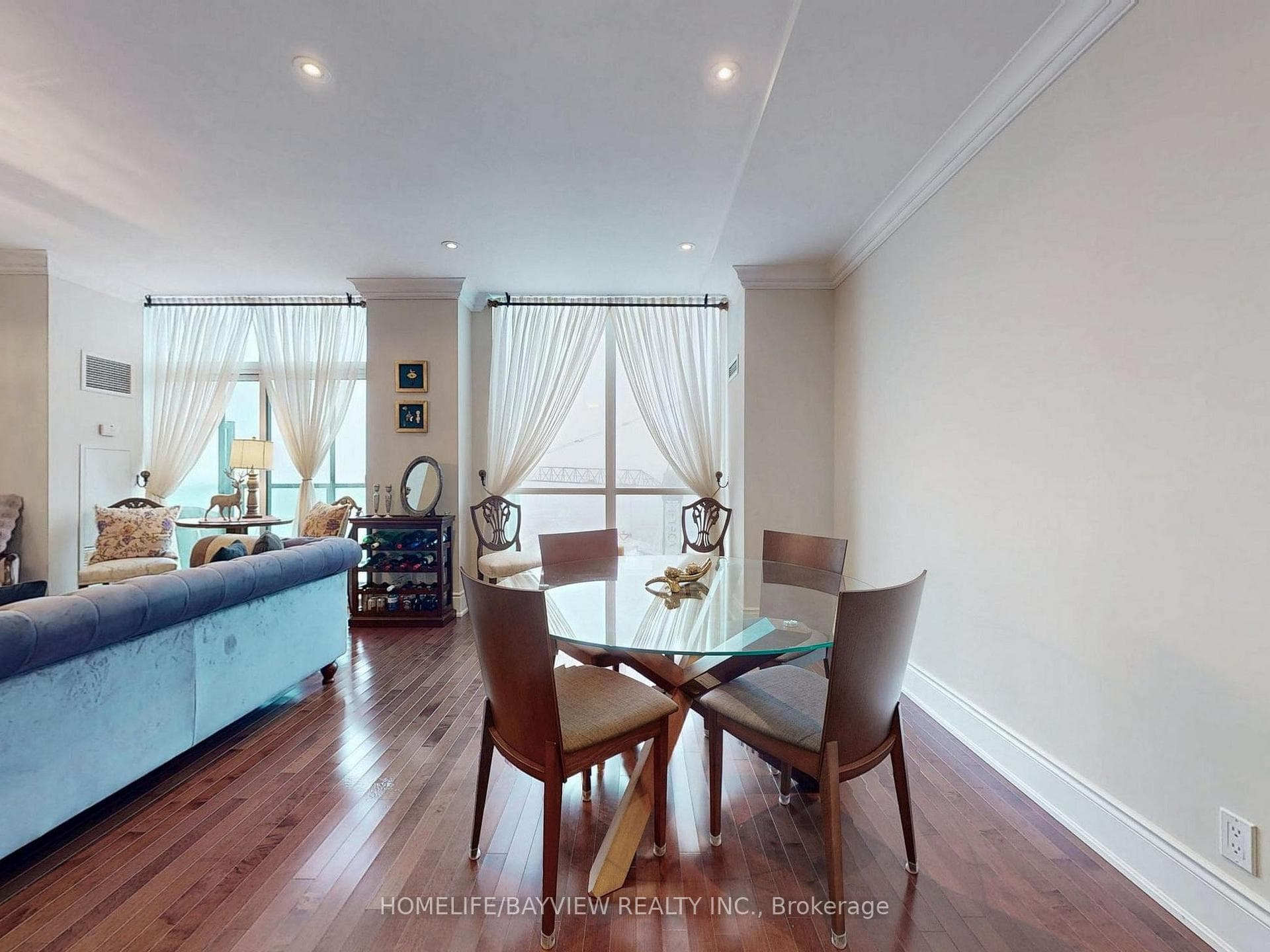 18 Harding Boulevard Unit Ph203 photo 21