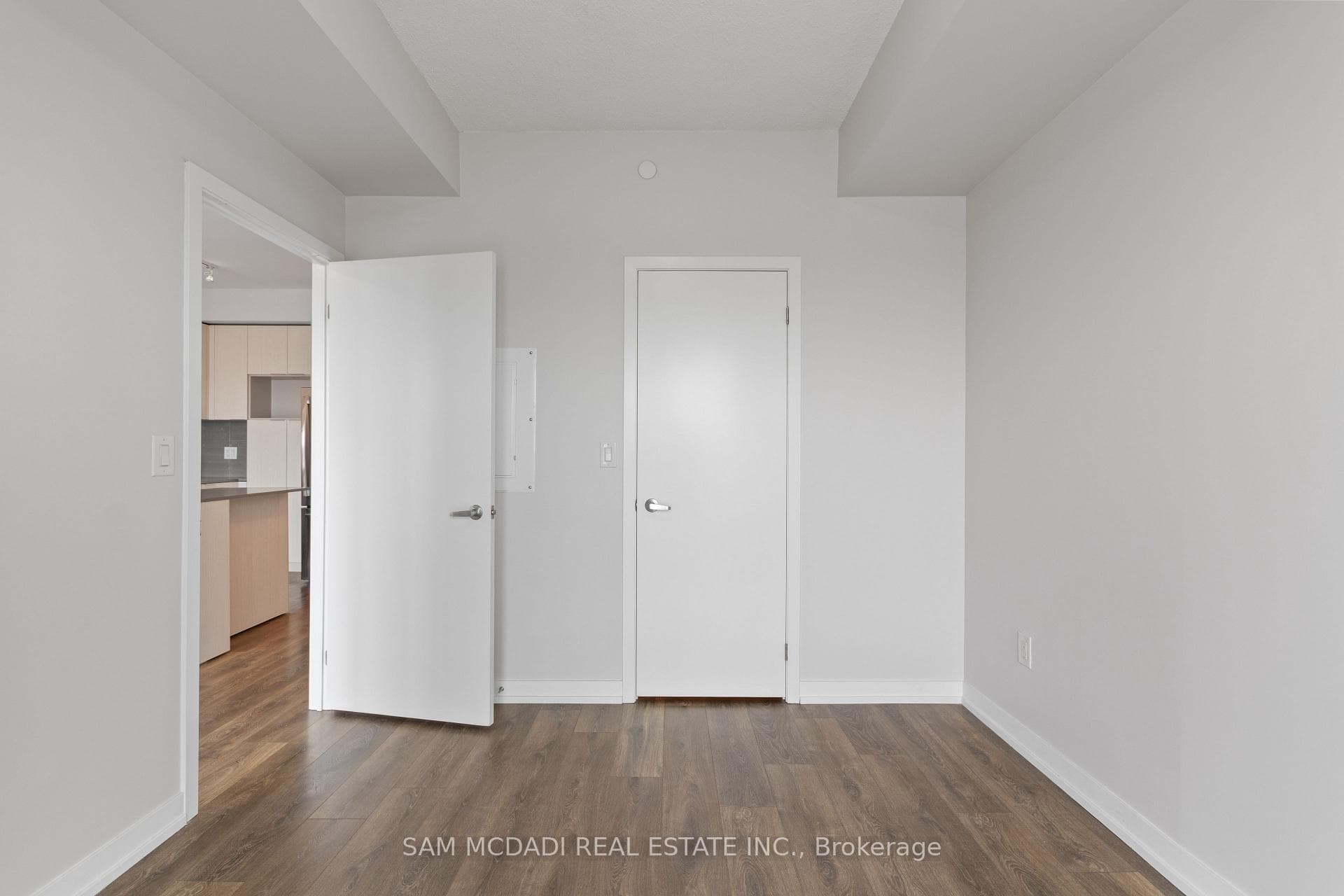 2520 Eglinton Avenue Unit 1316 photo 10