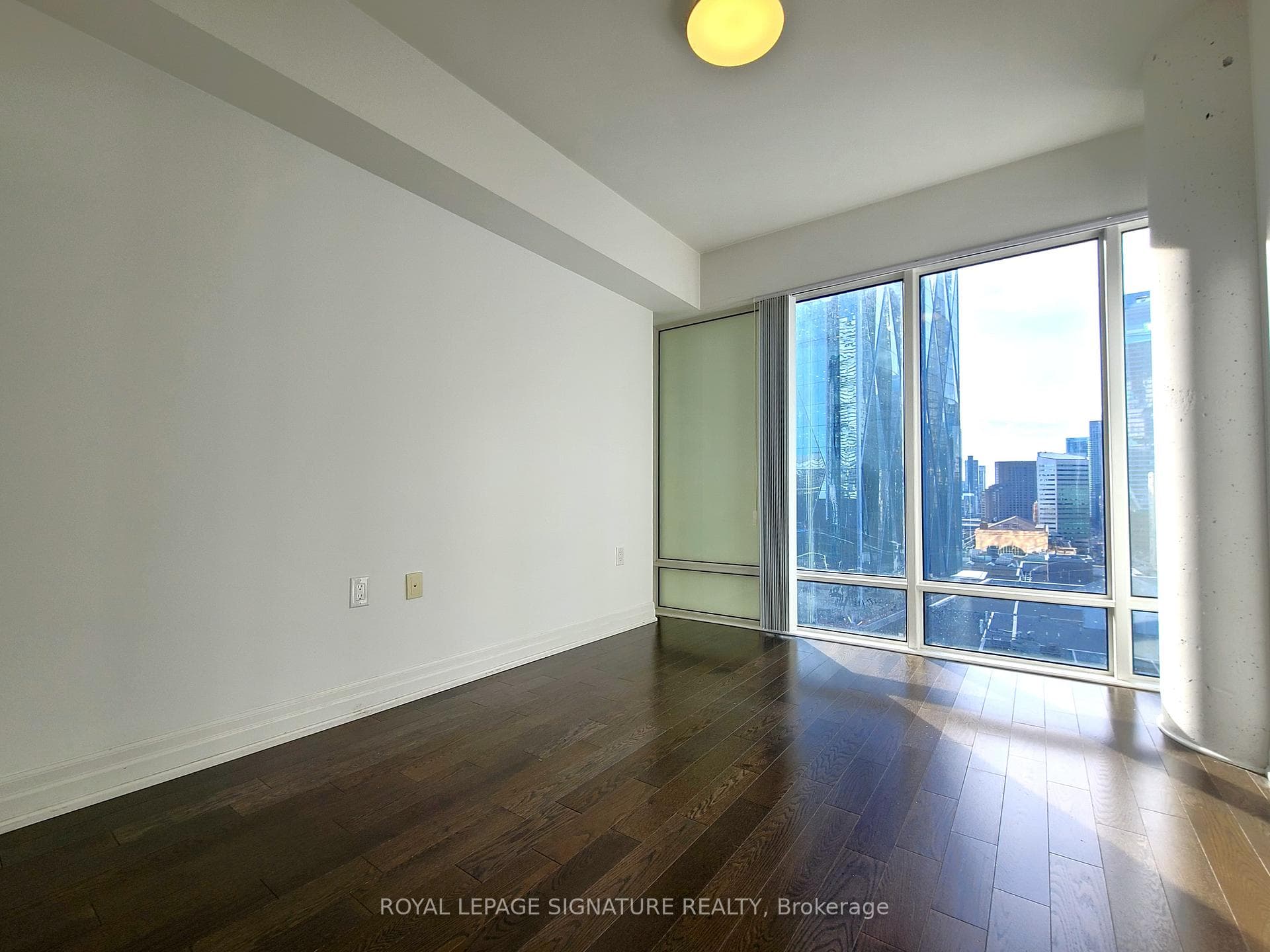 8 The Esplanade N/A Unit 1505 photo 5