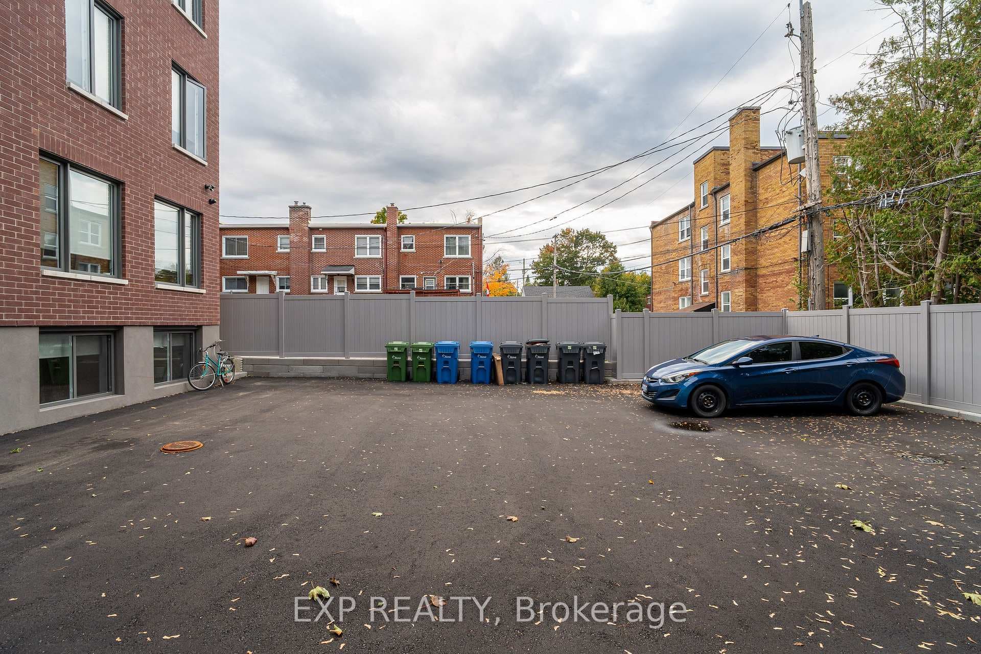 1267 Summerville Avenue Unit 4 photo 11
