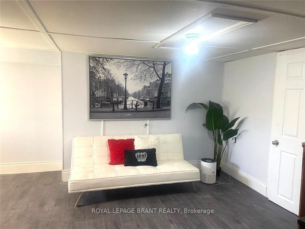75 Tollgate Road photo 25